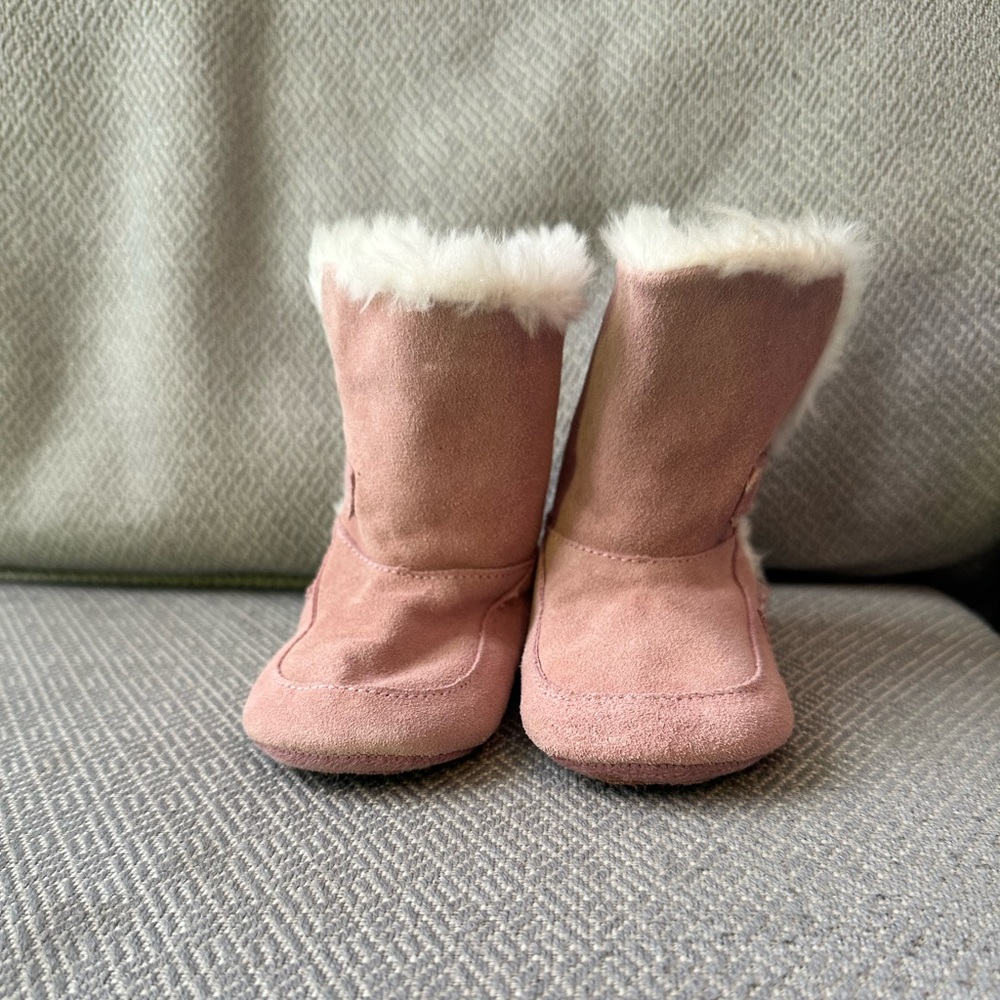 Pink infant boots